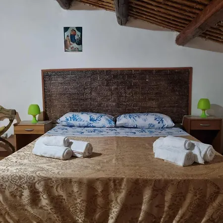 Il Casale Appartament & Rooms Nelle Campagne Di Pachino Vendégház